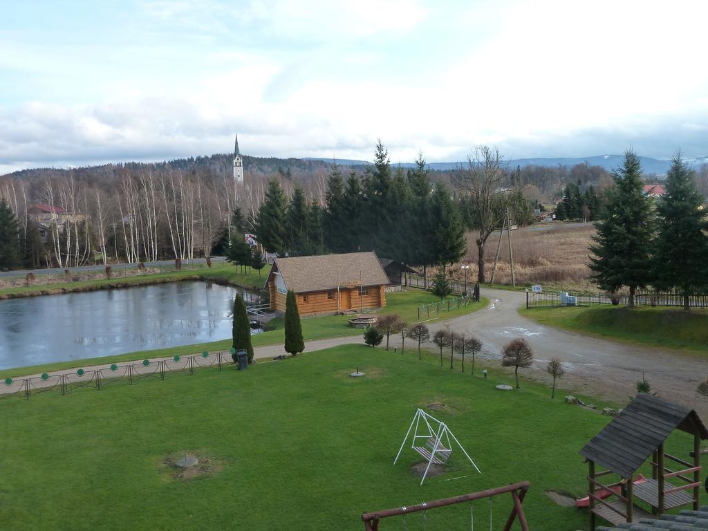 Zajazd Pod Skarpa Mysłakowice Buitenkant foto