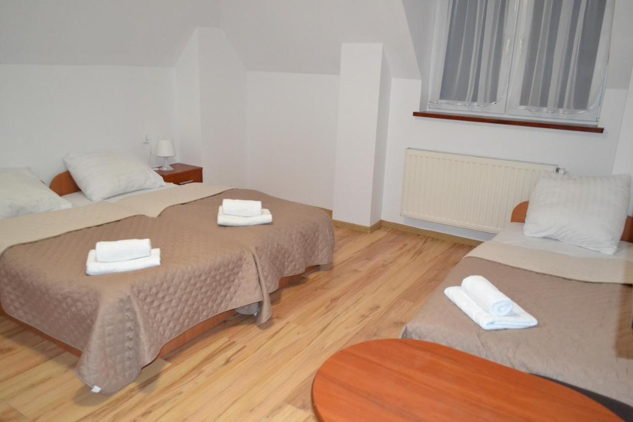 Zajazd Pod Skarpa Mysłakowice Buitenkant foto